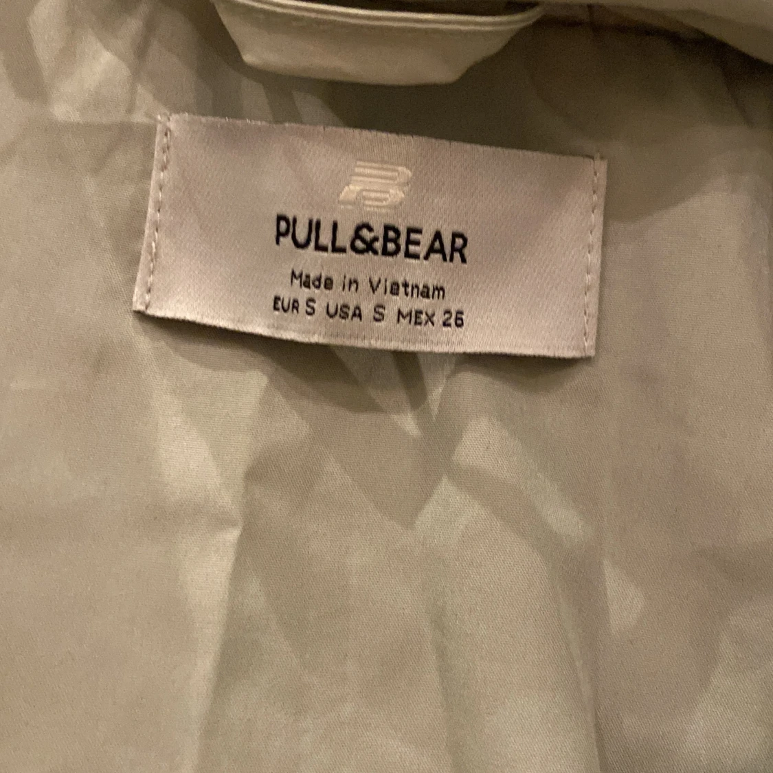 Beige vindjacka från Pull&Bear - 91