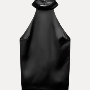 Fest top satin - Super fin topp från zara, aldrig använd!😍 Skicka om ni vill ha egna bilder🥰