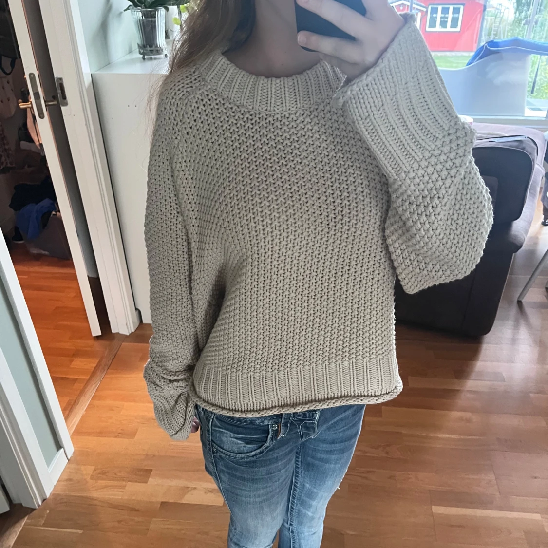 Stickad beige tröja 