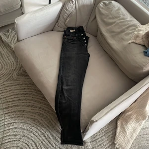 Svarta Levis 501  - Storlek W29 L32