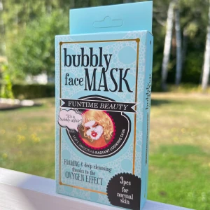 Bubblig ansiktsmask - En bubblande ansiktsmask från Funtime Beauty 🩵🧖🏼‍♀️🫧 3 st ansiktsmasker i förpackningen.