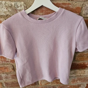 Stickad tröja - Söt stickad ljus syrenlila tröja från Zara stl.S.