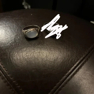 En fin ring - En jätte fin ring i braskick