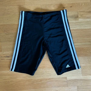 Nya cykel byxor från Adidas - Oanvända cykel byxor från adidas