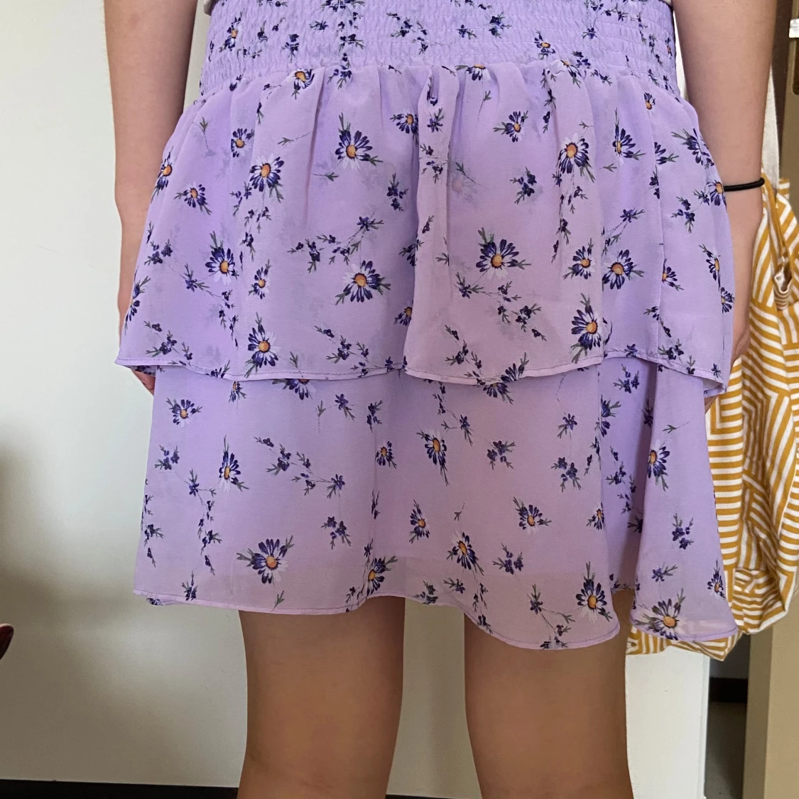 lila blommig kjol från cubus - 90