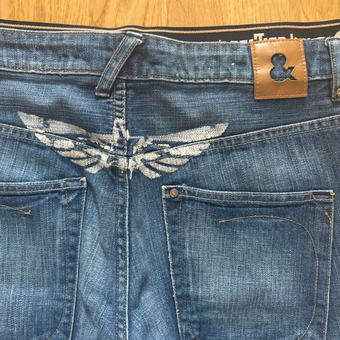 H&M Relaxed blå jeans med tryck - 93