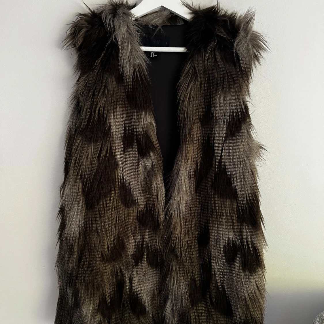 Väst i fuskpäls