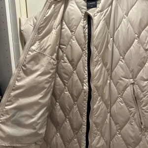 Väst  - Oanvänd väst 