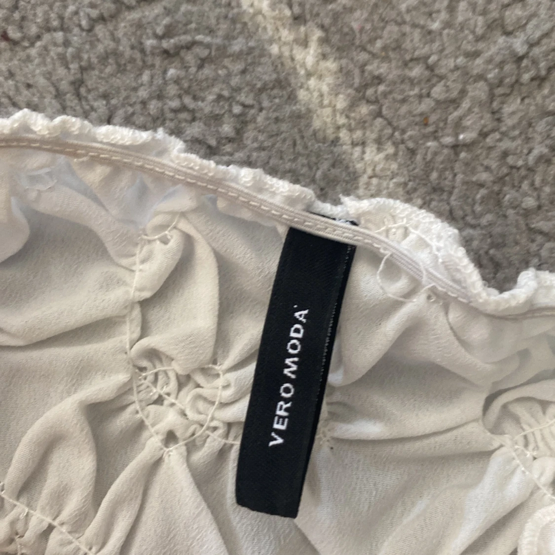 topp från vero moda  - 91