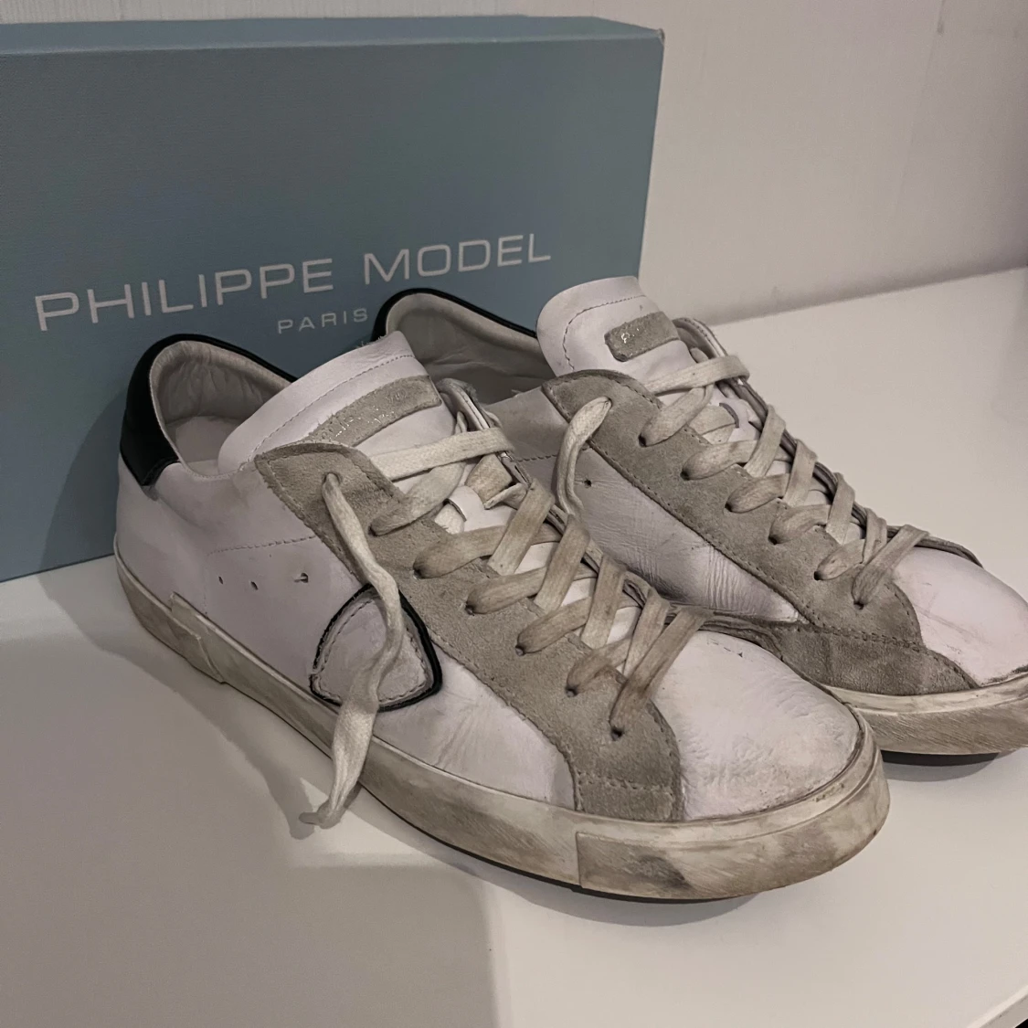 Philippe model  - 3