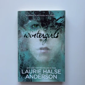Wintergirls - Säljer boken 'Wintergirls' av Laurie Halse Anderson. Boken är i nyskick och oläst 💓