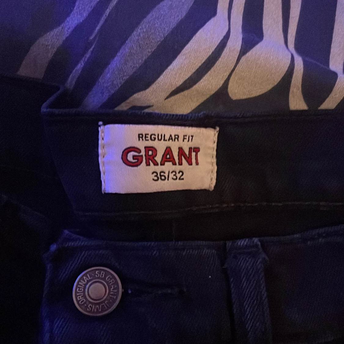 Svarta jeansbyxor från Grant - 2