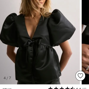 Festtopp - Supersöt festtopp från Nelly som endast är använd några gånger🩷 superfin och perfekt till lite finare tillfällen💗 nypris 499🩷