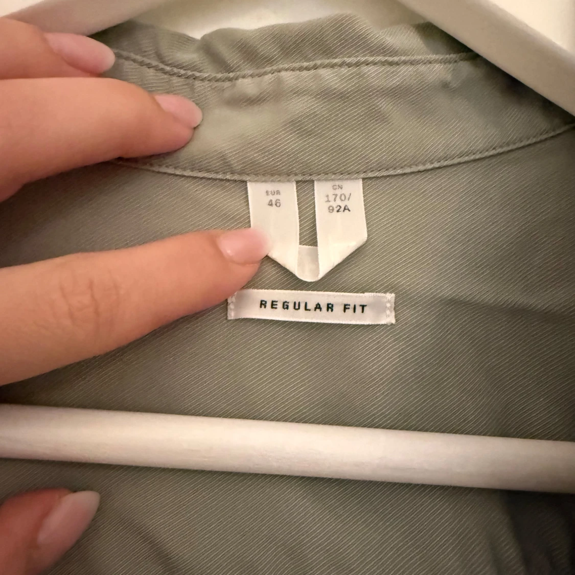 Grön skjorta med normal passform - 1