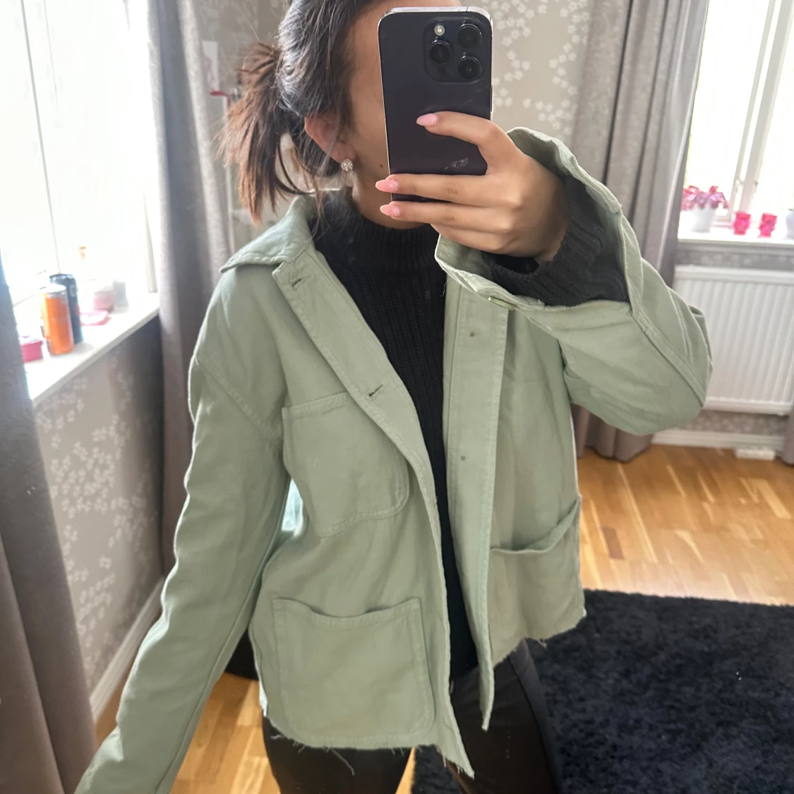 Ljusgrön jacka med fickor - 1