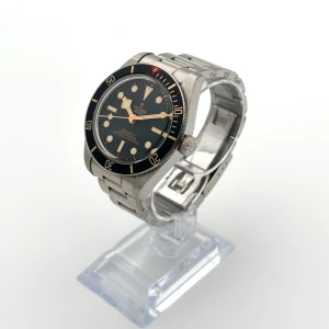 Tudor Black Bay 58 - • Modell: Tudor Black Bay 58 • Storlek: 39 mm • Referens: 79030N • År: 2020 • Skick: Mycket Bra • Medföljer: Fullset 