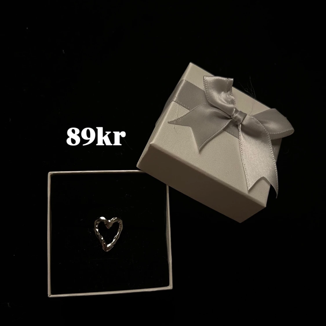 Hjärt ring i guld och silver 