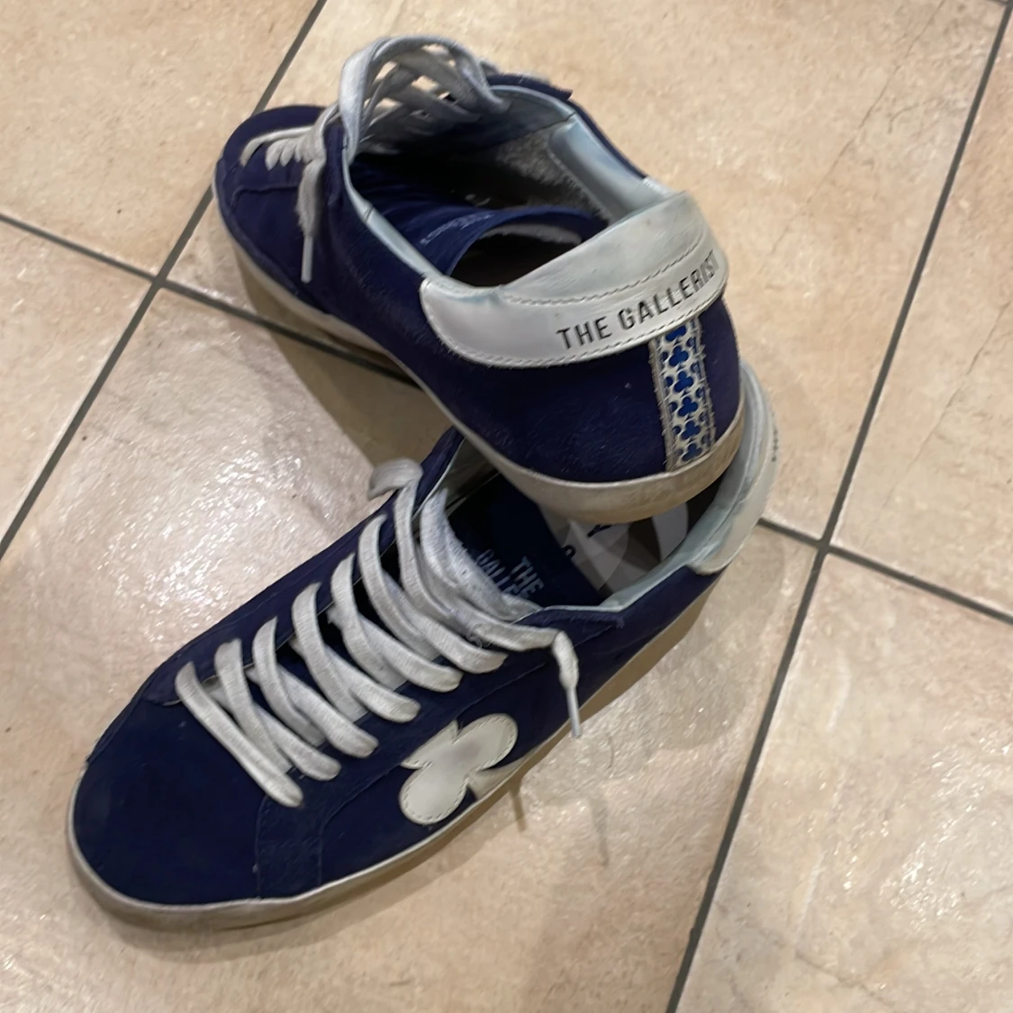 Navy blue skor från the gallerist  - 1