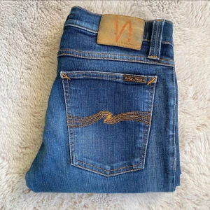 Nudie jeans 27/32 - Säljer dessa Nudie jeans | modell: tight long john | storlek: 27/32 | skick: 9/10 | skriv vid frågor/funderingar!  Först till kvarn! Pris kan diskuteras vid snabb affär! Kom med bud!