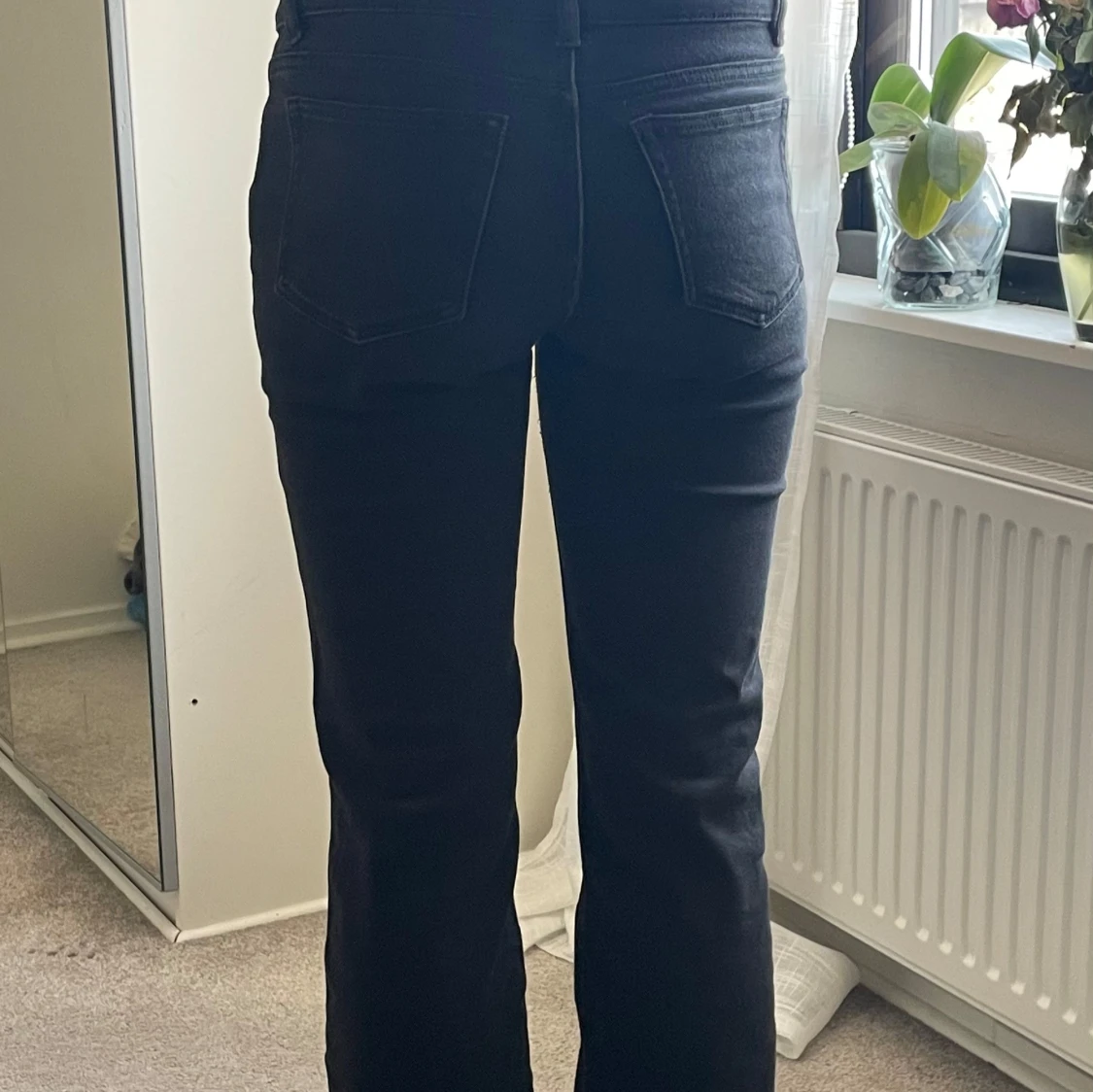 Svarta jeansbyxor - 3