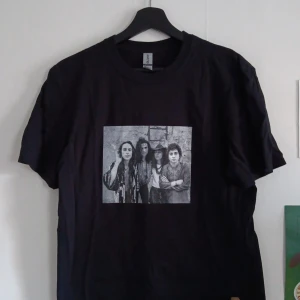 Greta van Fleet tröja - Egengjord merch till bandet Greta van Fleet🌻 Tål mild tvätt