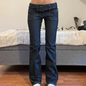 Diesel Jeans - Midjemått: 38cm, innerbenslängd: 81cm 🩷