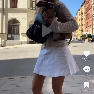 Prada kjol - Kjol från Prada i storlek xs. Inga fläckar, och precis kemtvättat den. 