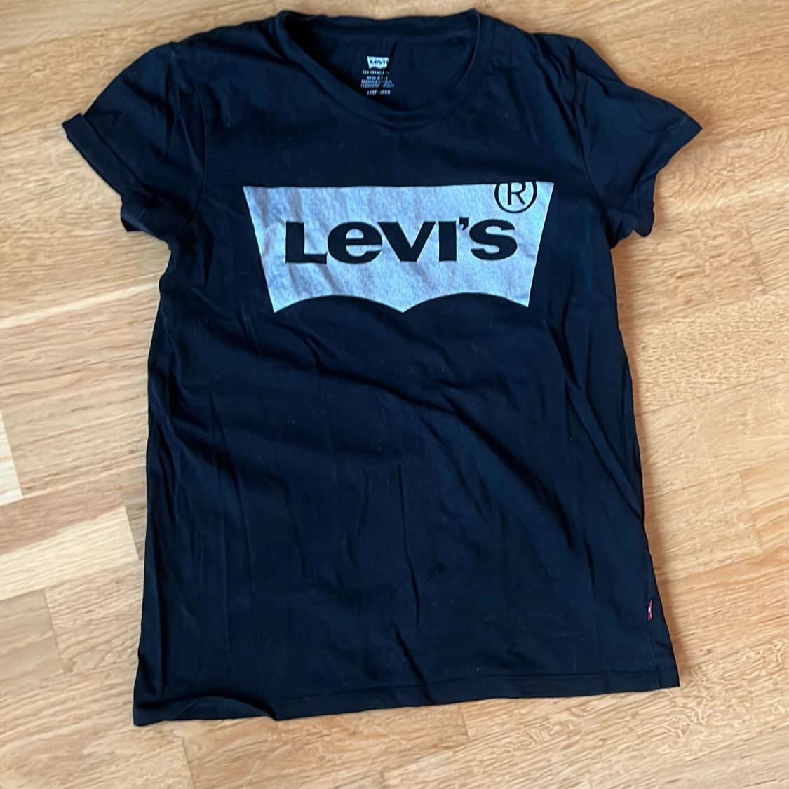 Levi’s t-shirt  - 90