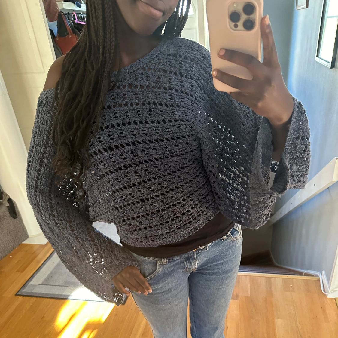 Blåa stickad tröja