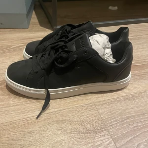 Björn Borg sneakers - Sprillans nya Björn Borg sneakers i storlek 42