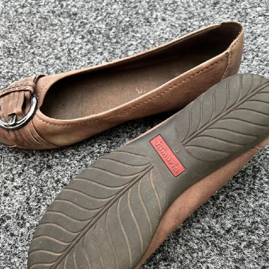 Ballerina med spänne  - 91