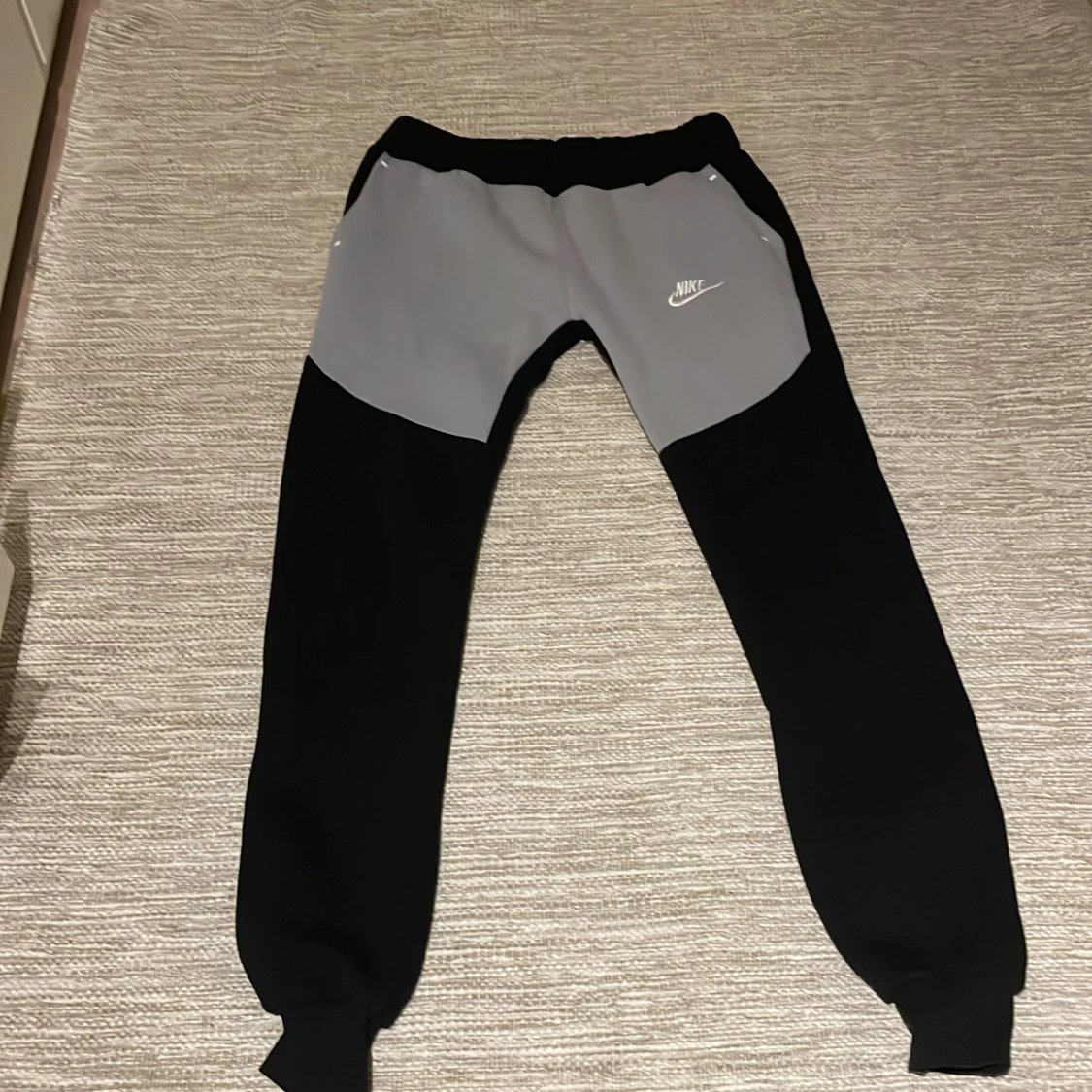 De är en Nike tech helt ny Storlek s 