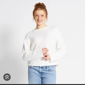 Stickad tröja  - Stickad tröja från lager , oanvänd , köpte fel storlek