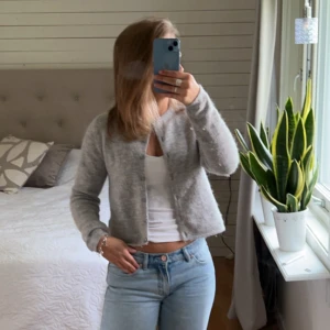 Stickad kofta - Superfin stickad kofta från Gina i storlek S. Hör av er vid funderingar☺️