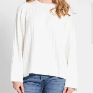 Tröja lager 157 - Säljer min stickad tröja från lager 157 använd 1 gång 💖