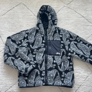 Stussy Sherpa Jacket  - Strl:XL  Skick:Brand New Retail:€280