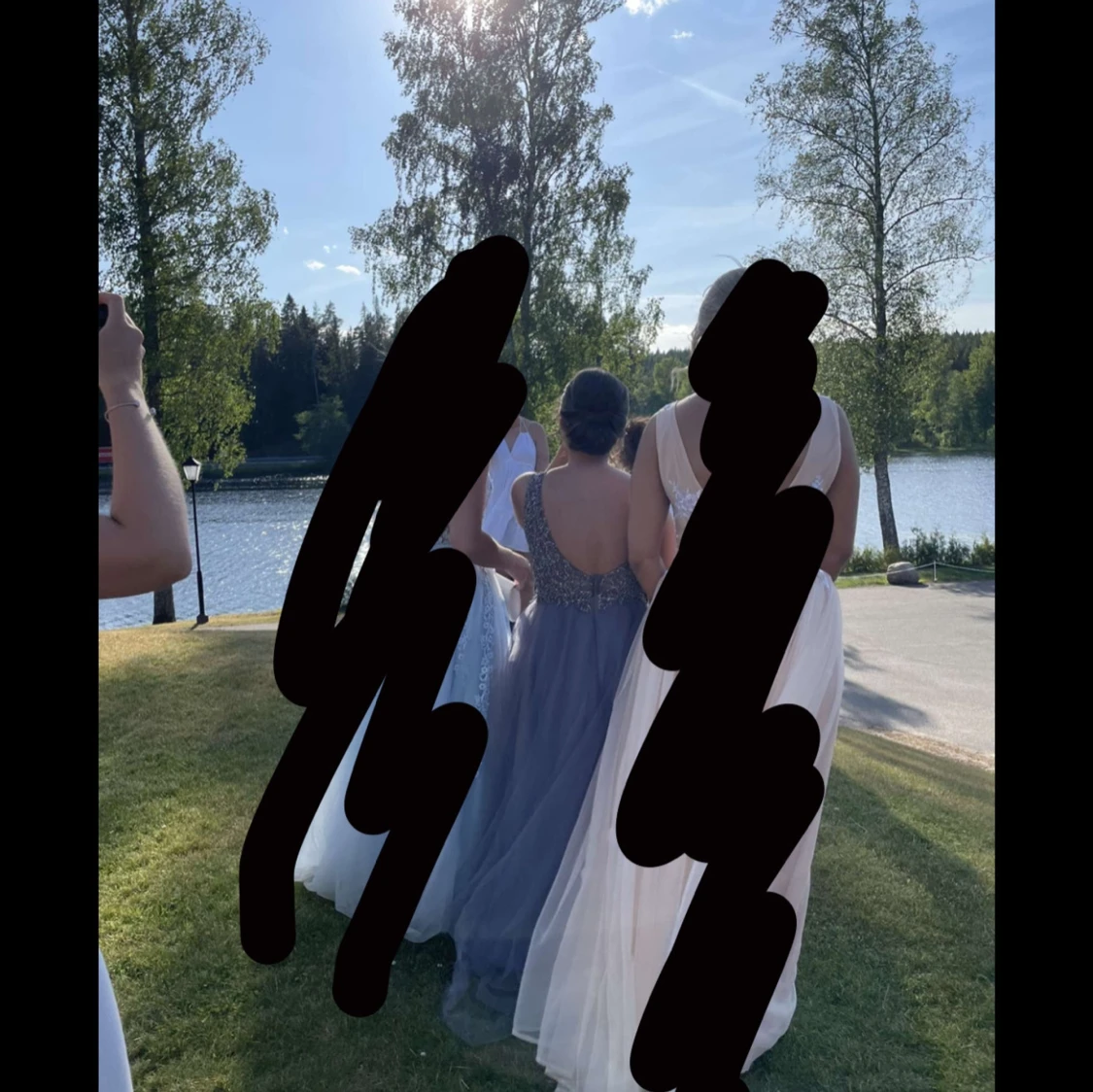 Blå långklänning med pärlor - 2