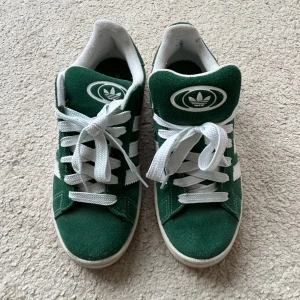 Adidas campus 00s - Jätte fint skick, använda ca 4 gånger!