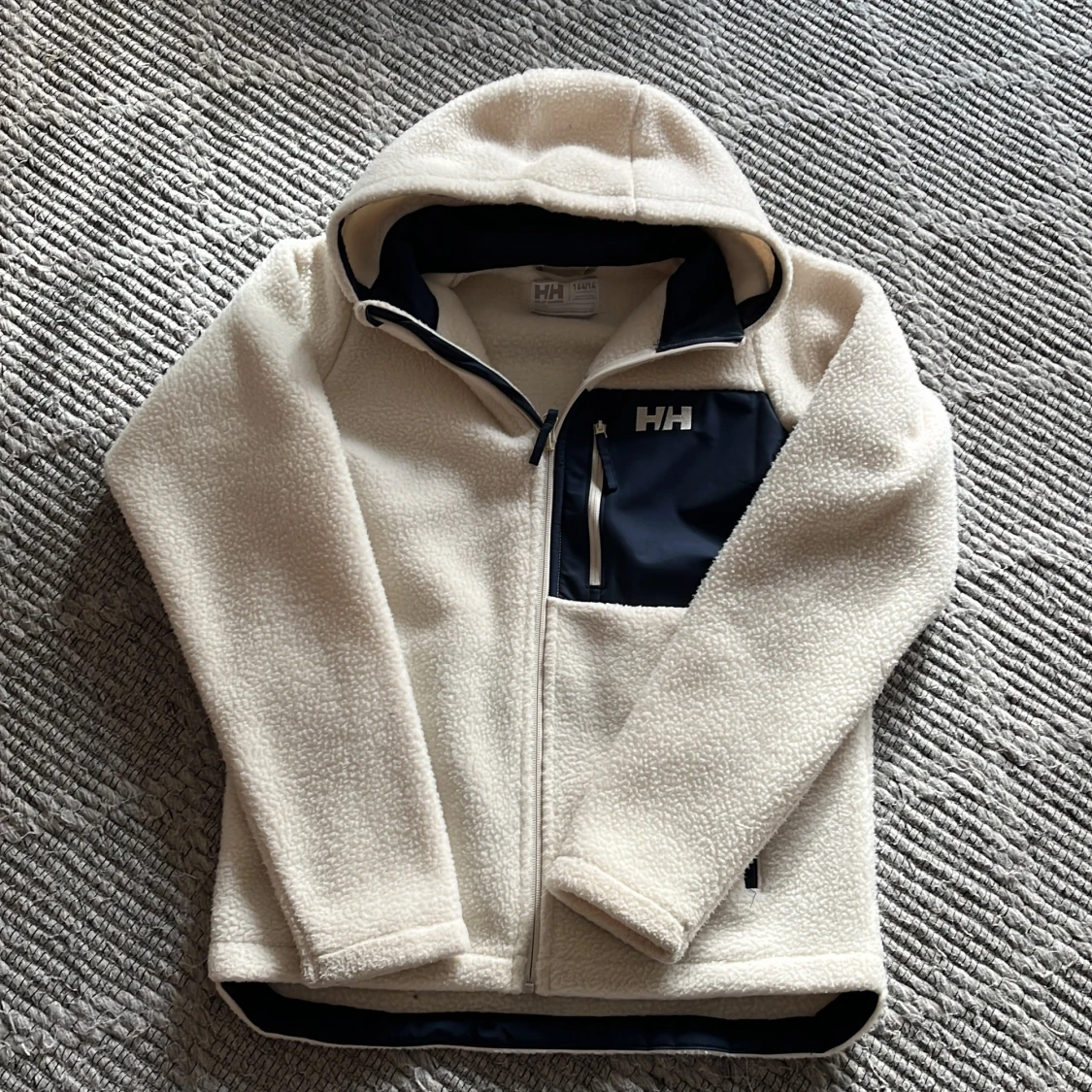 Vit fleecejacka från Helly Hansen