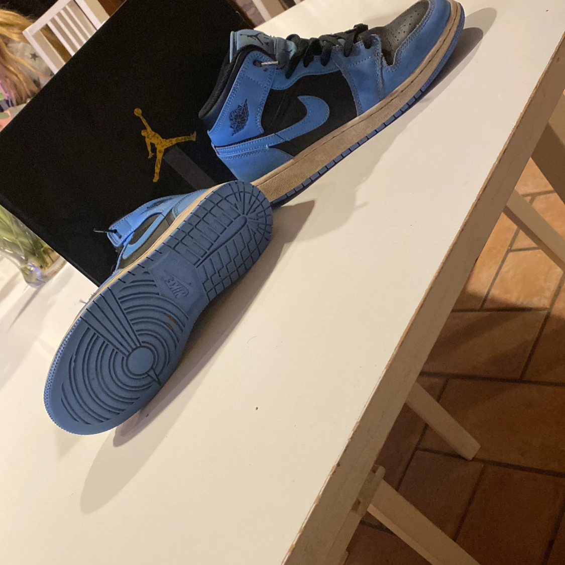 Nike Air Jordans i blått och svart - 1