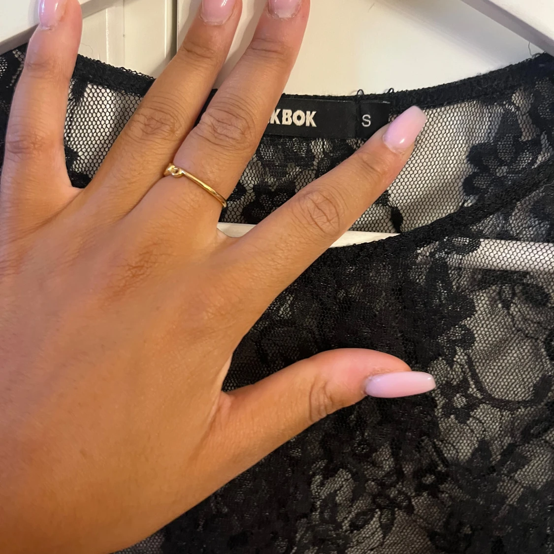 Svart spetsbody från Bik Bok - 91