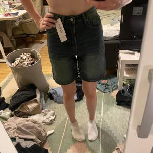 Skitsnygga shorts, helt oanvända för de var för små för mig! 