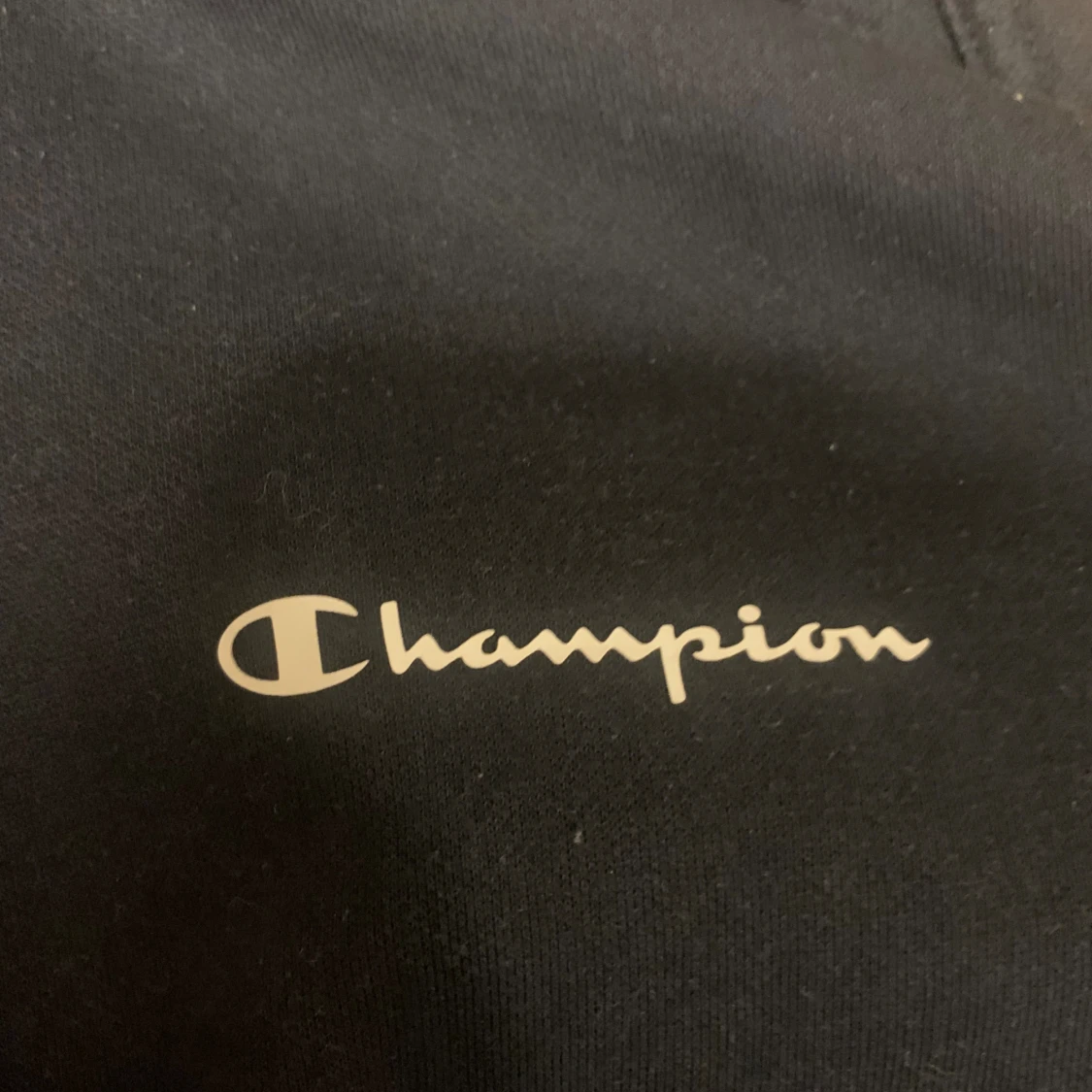 Mörkblå hoodie - 90