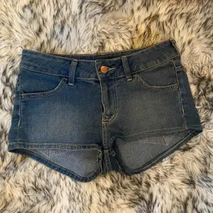 Super lågmidjade shorts från H&M! 