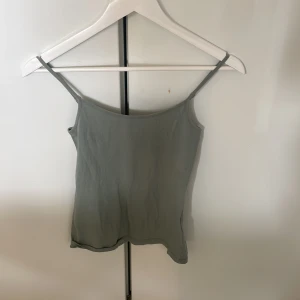 Mysigt att ha om man ska chilla - Mysig lätt, bekväm, fin om man gillar grönt