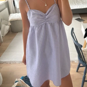 Klänning  - Klänningen som jag inte fått användning av❣️