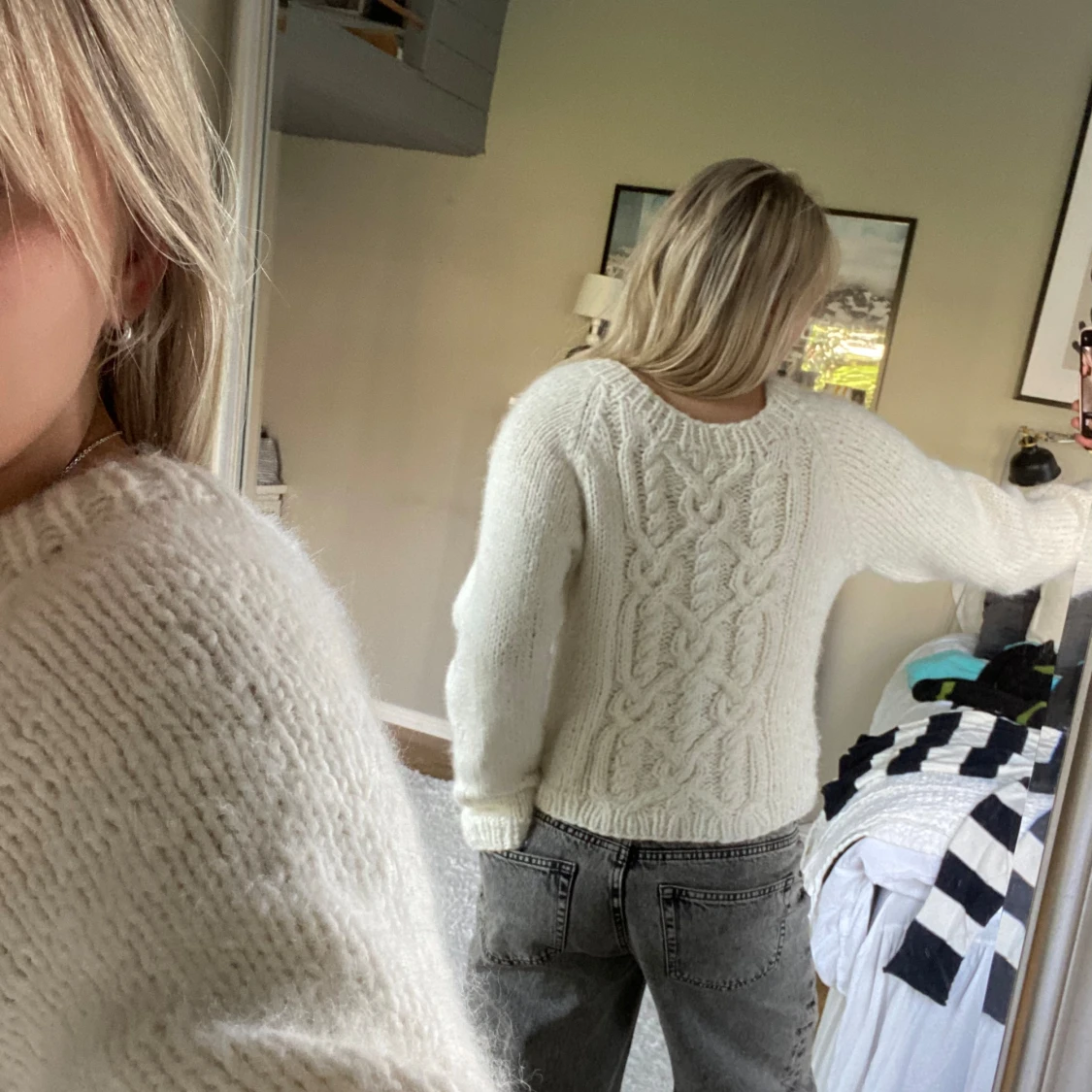 Vit stickad tröja  - 91