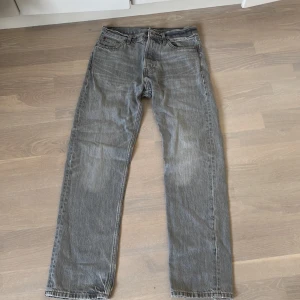 Weekday space jeans - Weekday jeans i storlek 27/30. Pris kan diskuteras. Fråga om du har funderingar. 