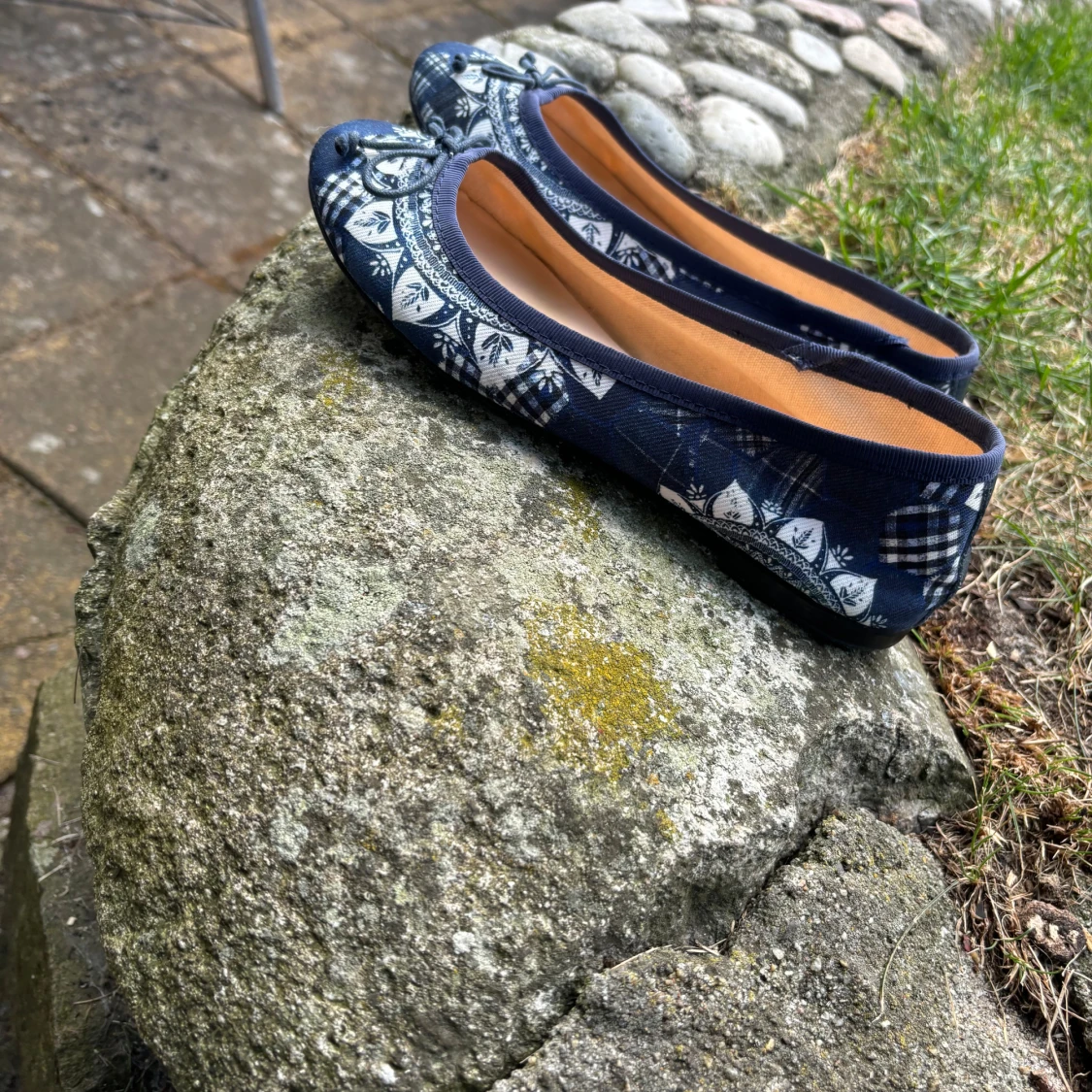 Blå ballerinaskor från Desigual - 91