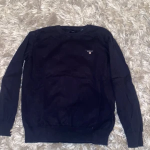 Gant crewneck  - Gant crewneck utan några defekter och är i storlek 158/164